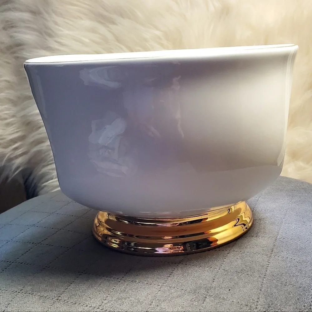 Thomas Kinkade White and Gold Decorative Bowl